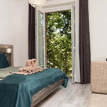 Dunacentroom Дунауйварош