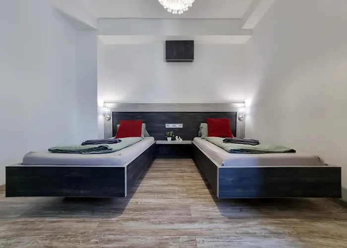 Dunacentroom ベッド・アンド・ブレックファスト Dunaújváros