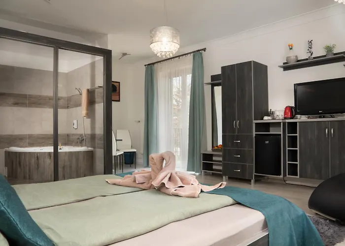 ベッド・アンド・ブレックファスト Dunacentroom 3*